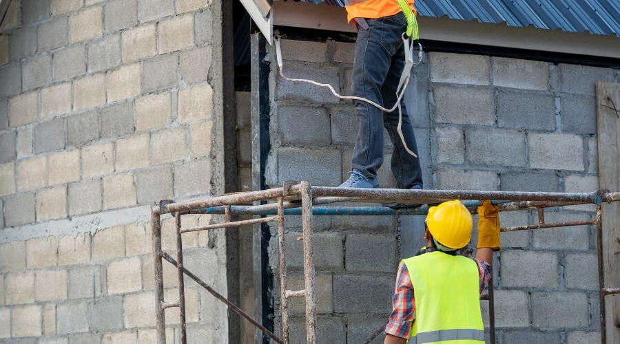 Professional gutter cleaning in Vader, WA